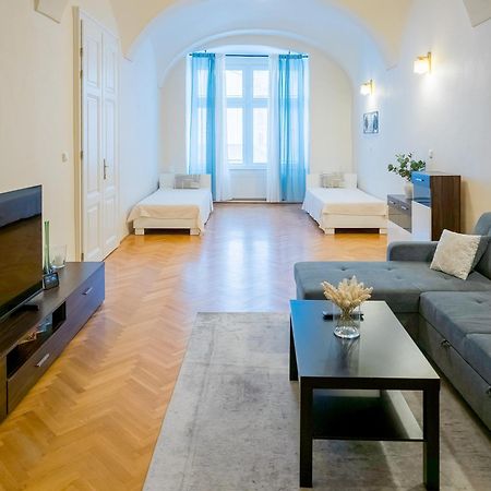 Luxury Vincents Apartments コシツェ エクステリア 写真