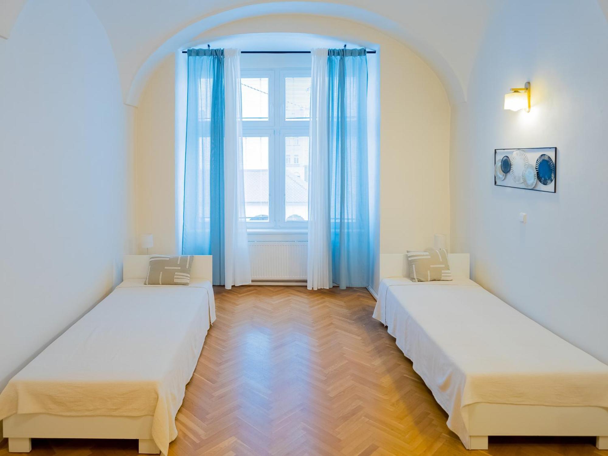 Luxury Vincents Apartments コシツェ エクステリア 写真